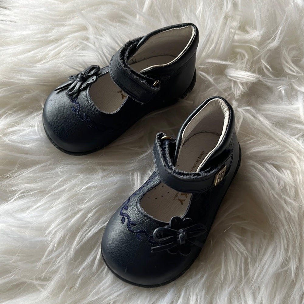 PABLOSKY Baby girl walkers Size 3.5
